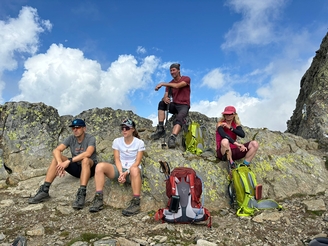 UEbergang zur Wangenitzseehuette Rast