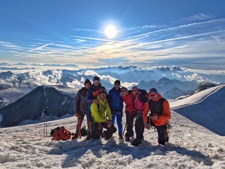 1 auf dem Grossvenediger   Gruppenfoto 