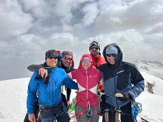 Am Gipfel der westlichen Simonyspitze 3481m Kopie