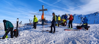 Am Gipfel Loosbuehel etwas kalt und windig