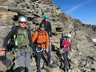 Auf dem Weg zur Sonklarspitze
